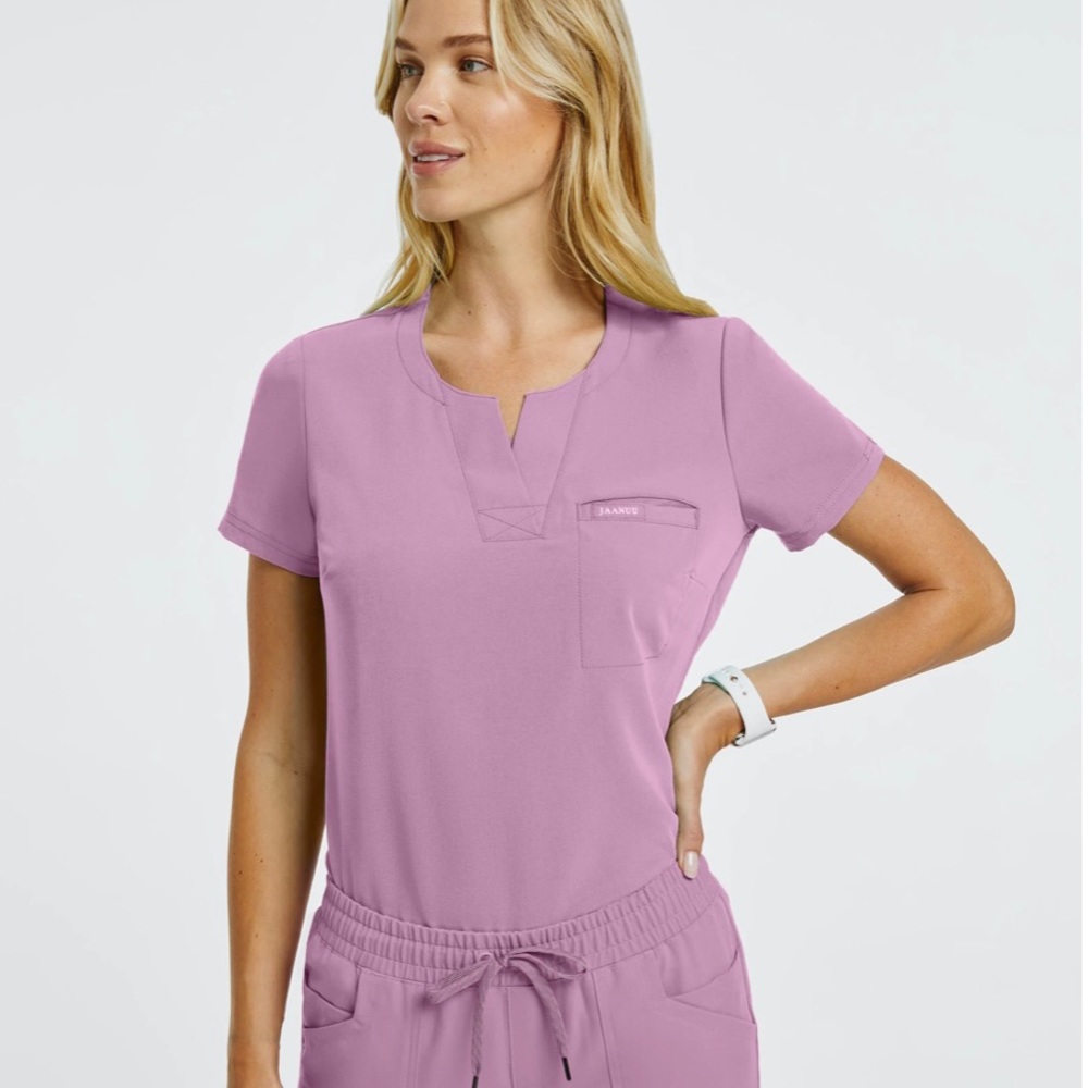 Jaanuu Women’s 1-Pocket Tuck-In in Mauve NWT